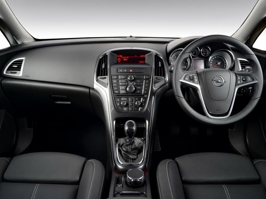  Opel Astra Sedan 2013 года  (ZA) (фото 3 из 24)